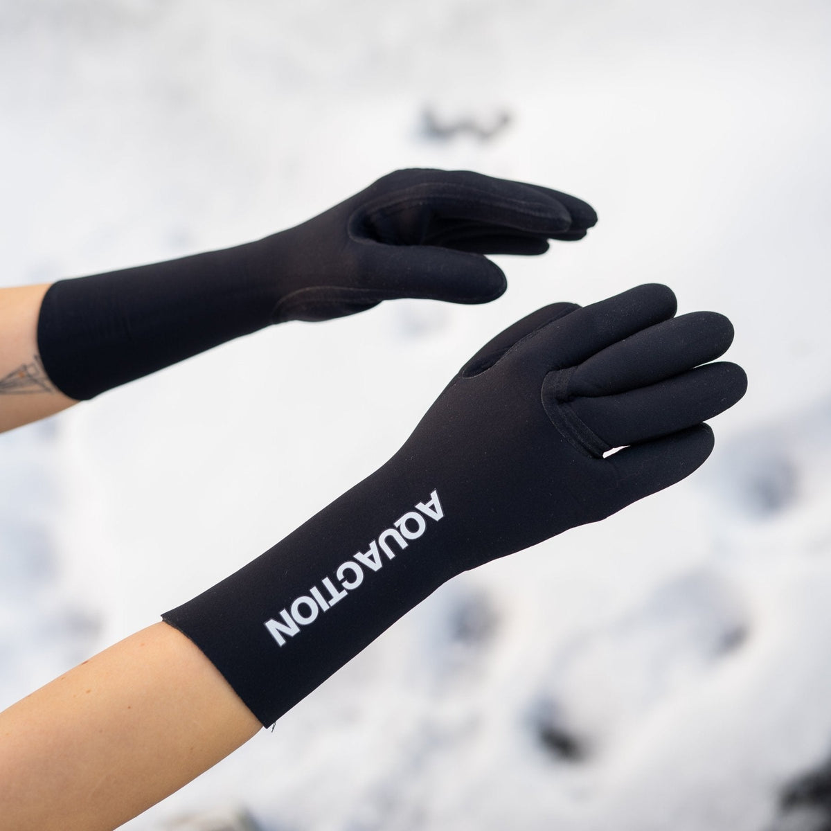 Aqua Gloves neopreeniset avantouintihanskat, saumaton sisäpinta lähikuvassa - Aquaction