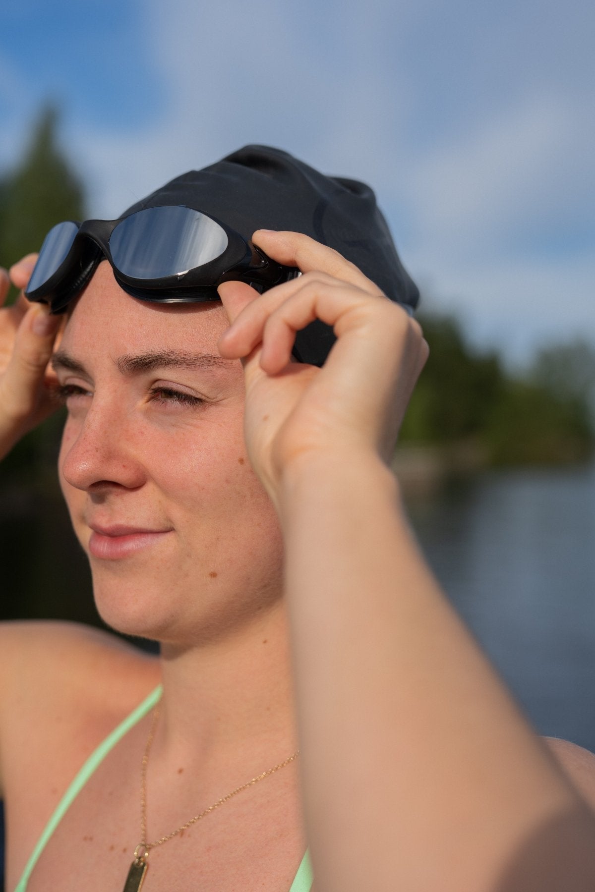 AquaCore Mirror uimalasit, musta-hopea, sivukuva - Aquaction