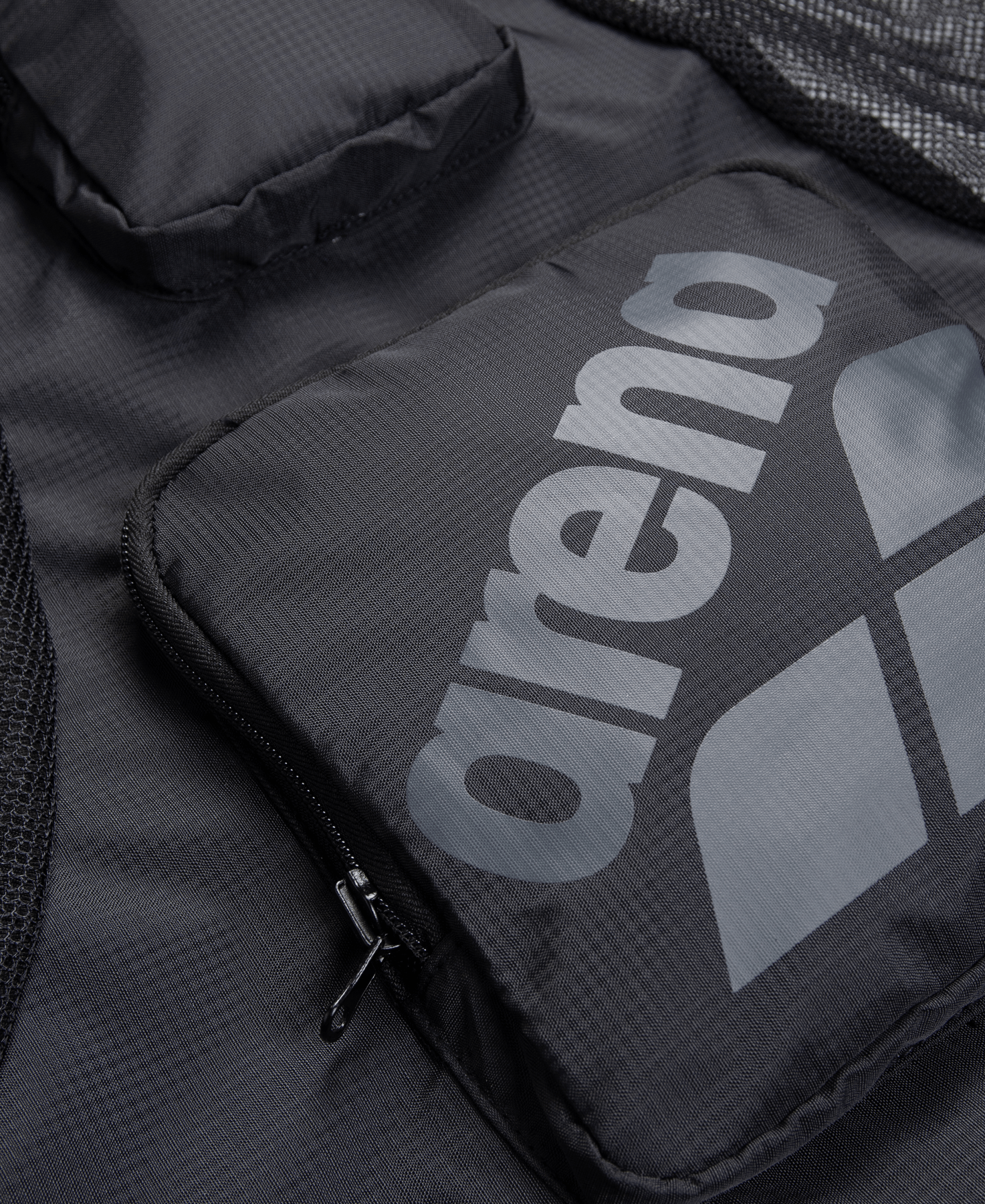 Arena All Set Mesh Bag, mustaArena