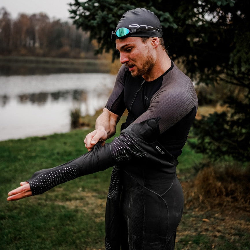 <a href="/collections/float-markapuvut" target="_blank" title="Float märkäpuvut"><strong>Athlex Float</strong></a>